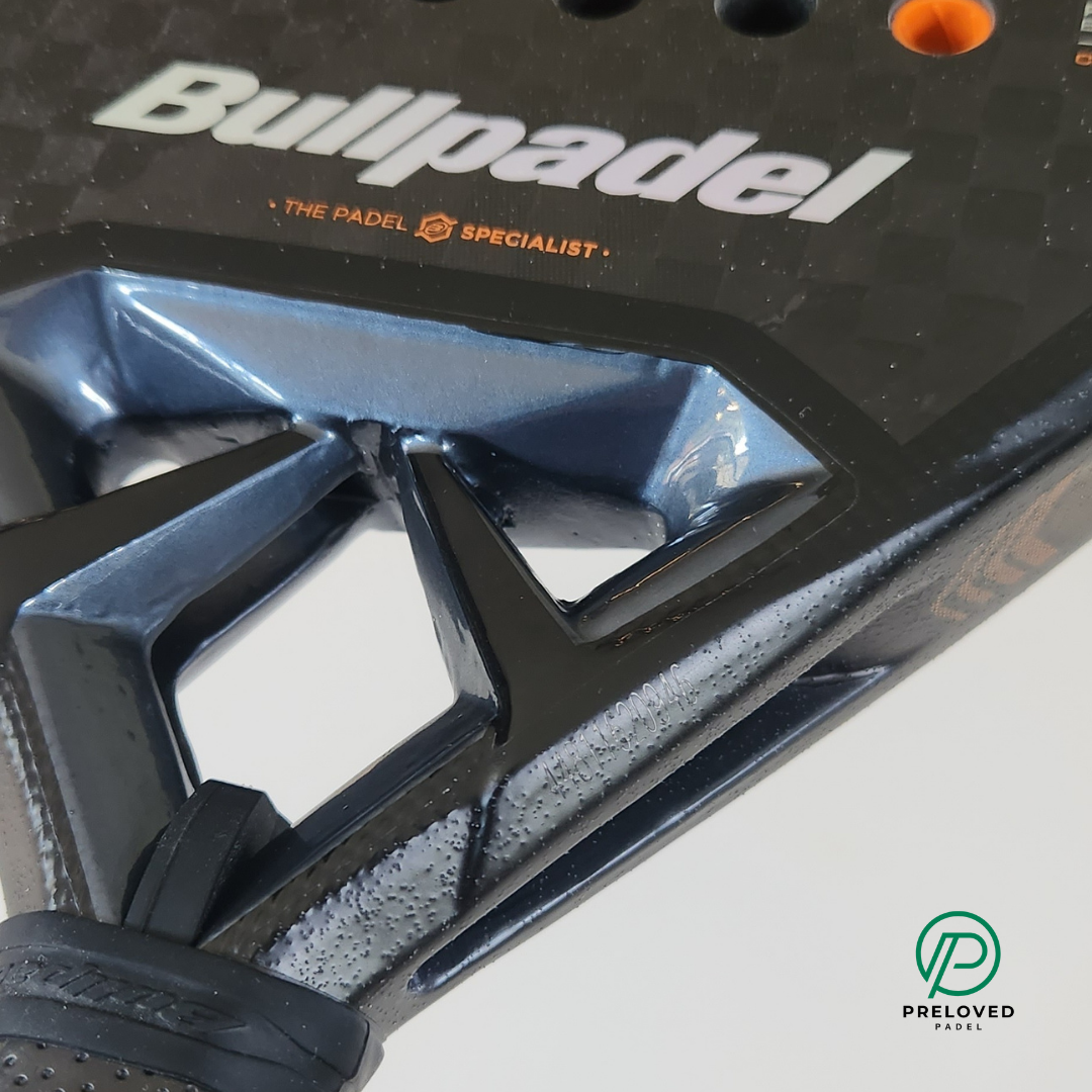 Bullpadel Vertex Hybrid 04