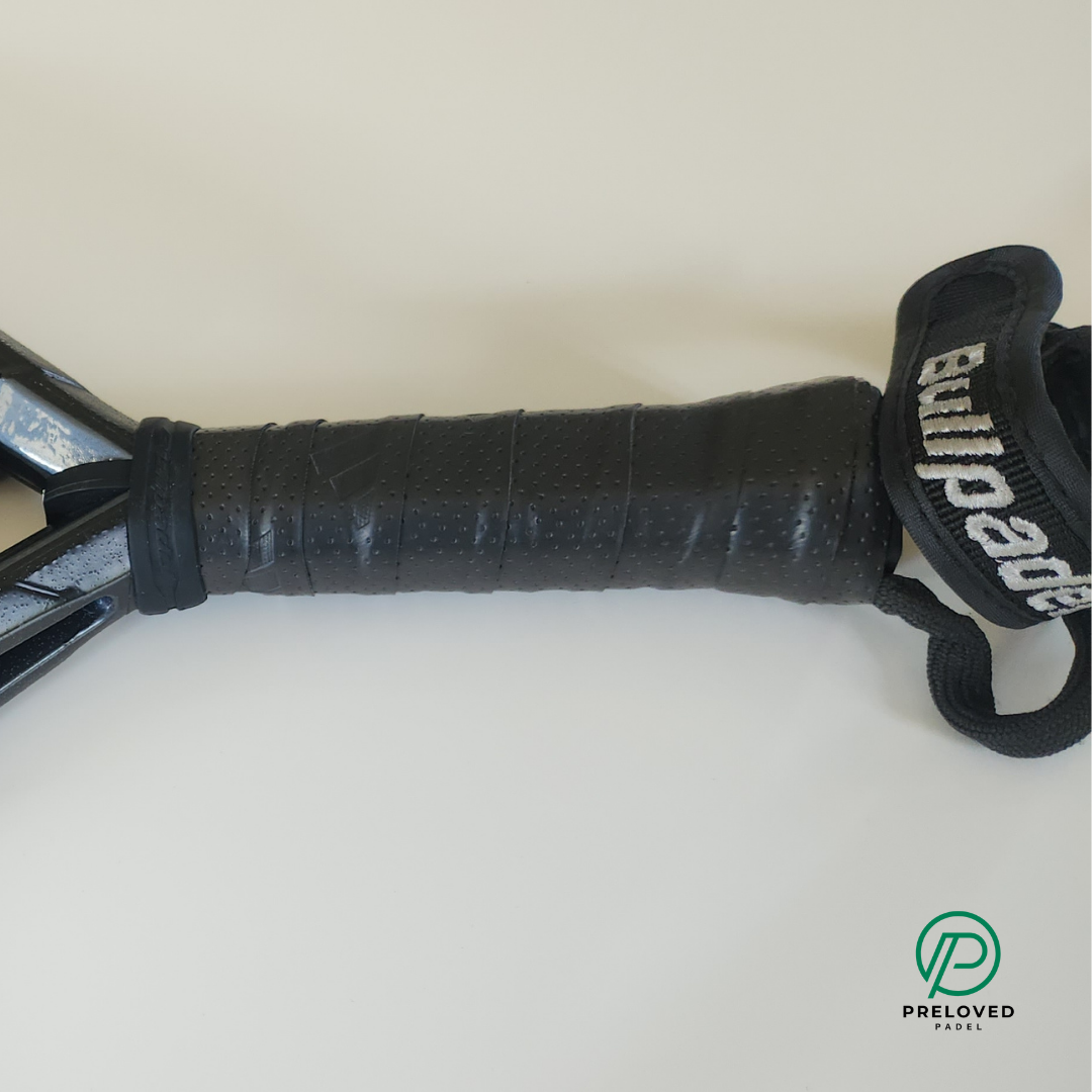 Bullpadel Vertex Hybrid 04